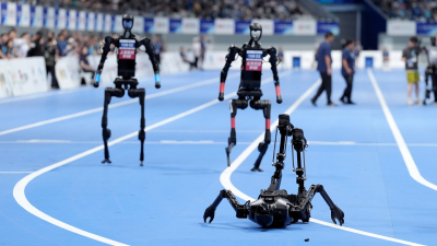 Будущее начинается с падений: как прошли Всемирные игры гуманоидных роботов