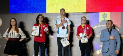 Обладательницей золотых медалей на чемпионате мира по пара-армрестлингу стала студентка колледжа из Семея