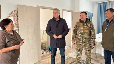 Жумангарин встретился с пострадавшими жителями райцентра в Актюбинской области