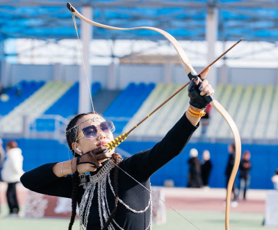 И натянул он стрелу…