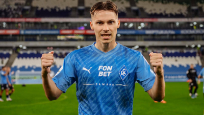 СМИ: &laquo;Рубин&raquo; ведет переговоры с &laquo;Крыльями Советов&raquo; о трансфере Ивана Олейникова