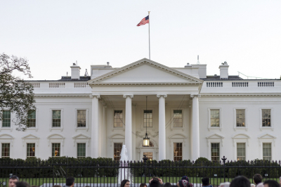 В парке напротив Белого дома раздалась стрельба