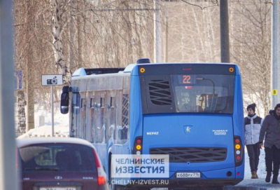Подростки в Челнах массово ломают двери в автобусах