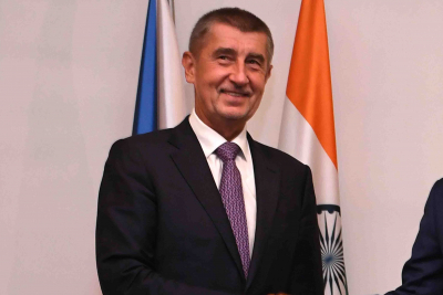 Премьеру Чехии Бабишу понадобился глобус, чтобы найти Гренландию