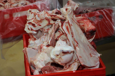 Незаконный цех по переработке мяса выявили в Астане
