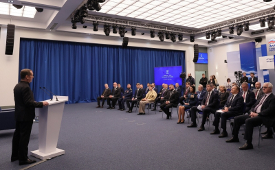 Более 240 тысяч инициатив: Медведев рассказал, как организуется сбор предложений в новую народную программу ЕР