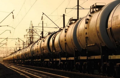 Запрет на вывоз нефтепродуктов продлили в Казахстане