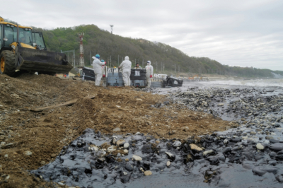 Экологические последствия ударов по Туапсе: что сказал Путин, утечка нефти