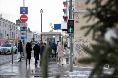 Россияне чаще всего борются со стрессом прогулками и встречами с друзьями