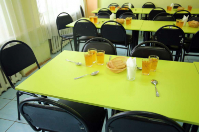 Жуки в макаронах вызвали массовые проверки в школьных столовых СКО