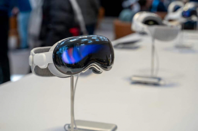 Apple готовится к продаже Vision Pro в Европе и Азии — Bloomberg