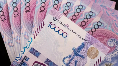 Тенге демонстрирует уверенное ралли на фоне спокойных нефтяных котировок