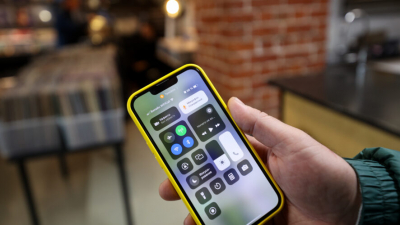 Песков: связь в РФ ограничивают строго в рамках закона 10/03/2026 &ndash; Новости