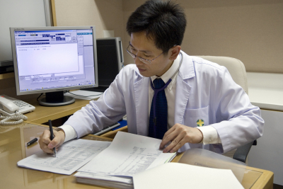 Профессор Ивата: препарат от Альцгеймера лучше работает на ранних стадиях